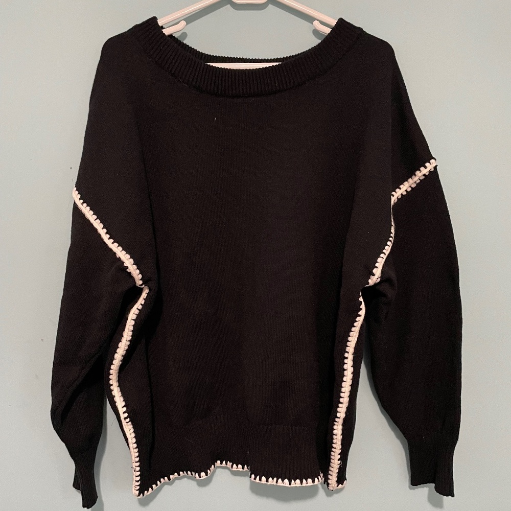 Grey Bandit Black and white sweater